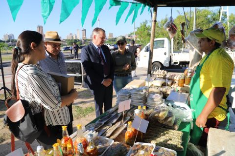 Productores recaudaron 189.228.500 de guaraníes en la Feria Agropecuaria realizada en la Costanera de Asunción