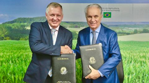 Ministros de Paraguay y Brasil, firman acuerdo para cooperar en beneficio del sector productivo