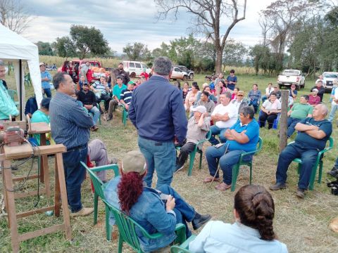 Jornada de campo sobre manejo estratégico de suelo para producción de mandioca