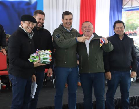 En jornada de Gobierno, MAG entregó aportes por valor de 853.034.476 gs a productores de Ñeembucú
