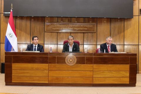 Campesinos levantan protesta tras acuerdo con el Gobierno