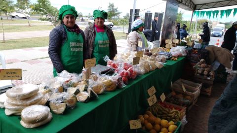 “Semana Santa Ra’arõvo”: productores de todo el país se preparan para dos históricas ferias