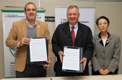 MAG y SENAVE, firman acuerdo para potenciar el laboratorio de mejoramiento de la inocuidad de rubros de agrícolas