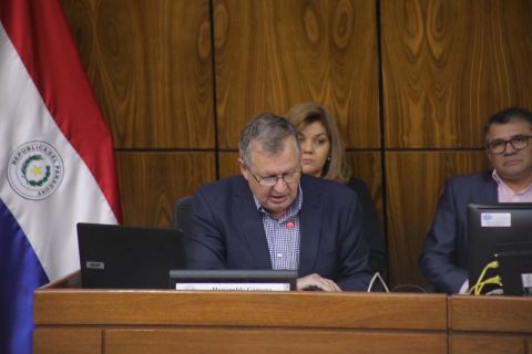 Ministro Bertoni, presentó su proyecto de Presupuesto para el MAG ante la Comisión Bicameral