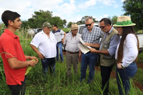 Productiva jornada laboral del Ministro Bertoni en Alto Paraná