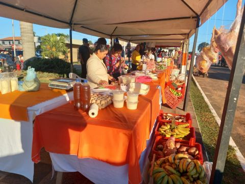 Feria interdistrital de comunidades indígenas en San Pedro, genera importantes ingresos a las familias productoras